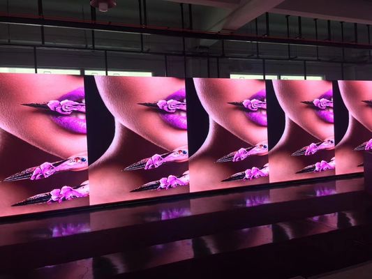 IP31 Rated Network Control Indoor Fixed LED Display P2.6 LED Screen Untuk Iklan Mall