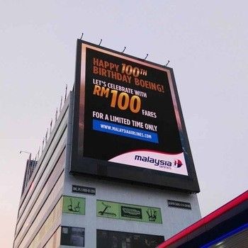 Penghematan Daya Iklan LED Layar Fleksibel Tirai P10 LED Layar