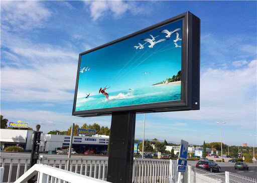 GCL P4mm P5.57mm P6.67 Lampu LED Video Outdoor Waterproof yang melengkung Ukuran panel Billboard 960*960 mm