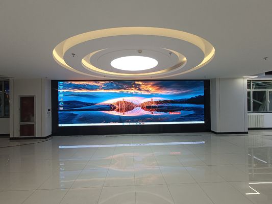 High Resolution LED Digital Signage Display Die Casting Aluminium Untuk Gereja Kelas