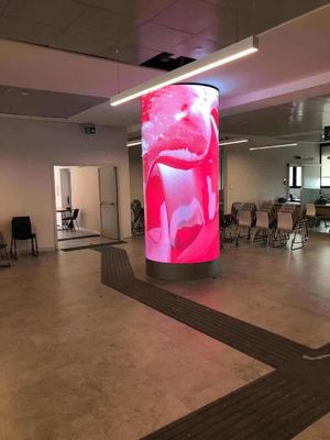 Display LED Silinder Warna Lengkap P1.8mm untuk Panel Indoor Ukuran 240*120mm