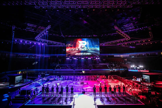 500x500mm Outdoor Rental LED Wall Display P3.91 Seamless Splicing LED Video Screen Stage Latar Belakang LED Pane