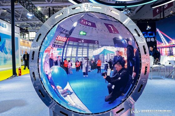 P2.0mm LED Spherical Screen Series 360 Degree Full View Ukuran layar dapat disesuaikan