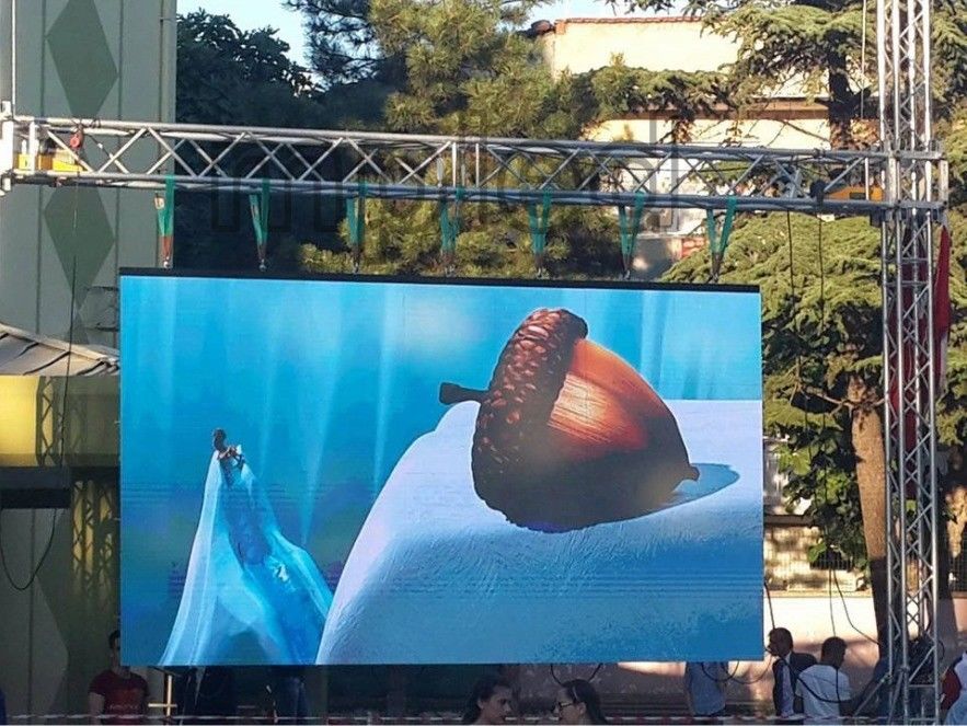 Outdoor HD Fine Pixel Pitch Rental P1.953mm LED Display Untuk Konser Dan Acara