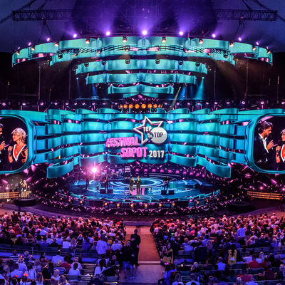 SMD P3.91 P4.81mm 3840HZ Outdoor Rental LED Display untuk Bintang Video Wall