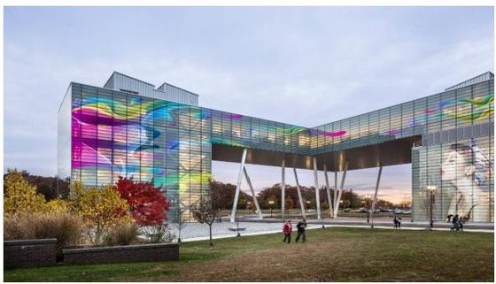 Harga yang bagus P4.8mm High-definition, High Brightness, And High Transparency Glass Mounted Film LED Display Screen on line