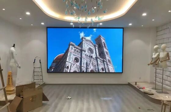 Indoor Fixed LED Display dengan 0.9mm Pixel Pitch 600nits Kecerahan dan Full Front Service untuk Ruang Konferensi